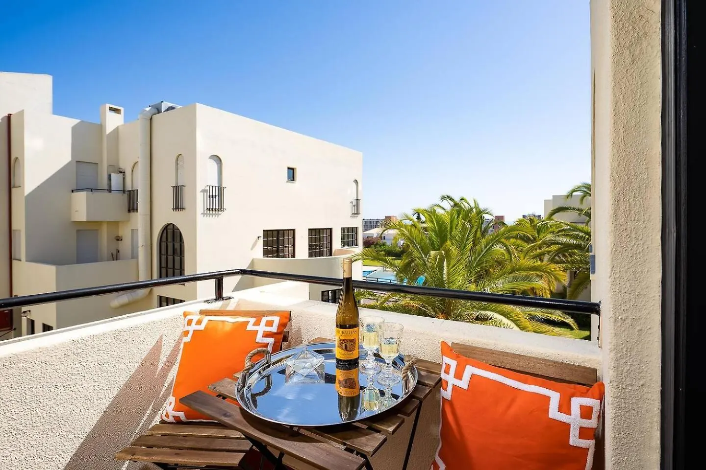 Alvor Apt 2 bedrooms AC&Pools near town&beach sleeps 6 0*,